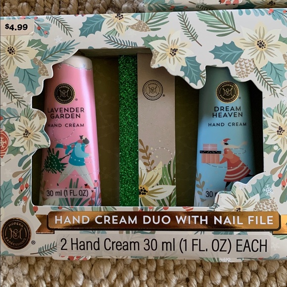 "Modern Expressions Hand Cream Duo with Nail File" gift set. Lot of 3 - Picture 2 of 3